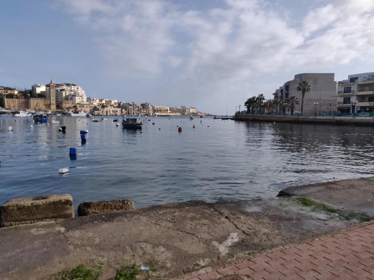 Panoramic Penthouse In Marsascala Which Enjoys Sea And Country Views Apartment Marsaskala Luaran gambar