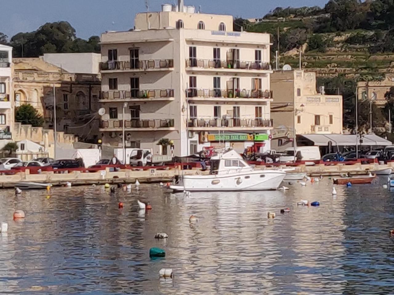 Panoramic Penthouse In Marsascala Which Enjoys Sea And Country Views Apartment Marsaskala Luaran gambar