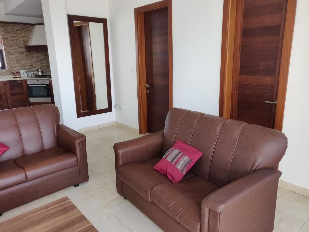 Panoramic Penthouse In Marsascala Which Enjoys Sea And Country Views Apartment Marsaskala Luaran gambar