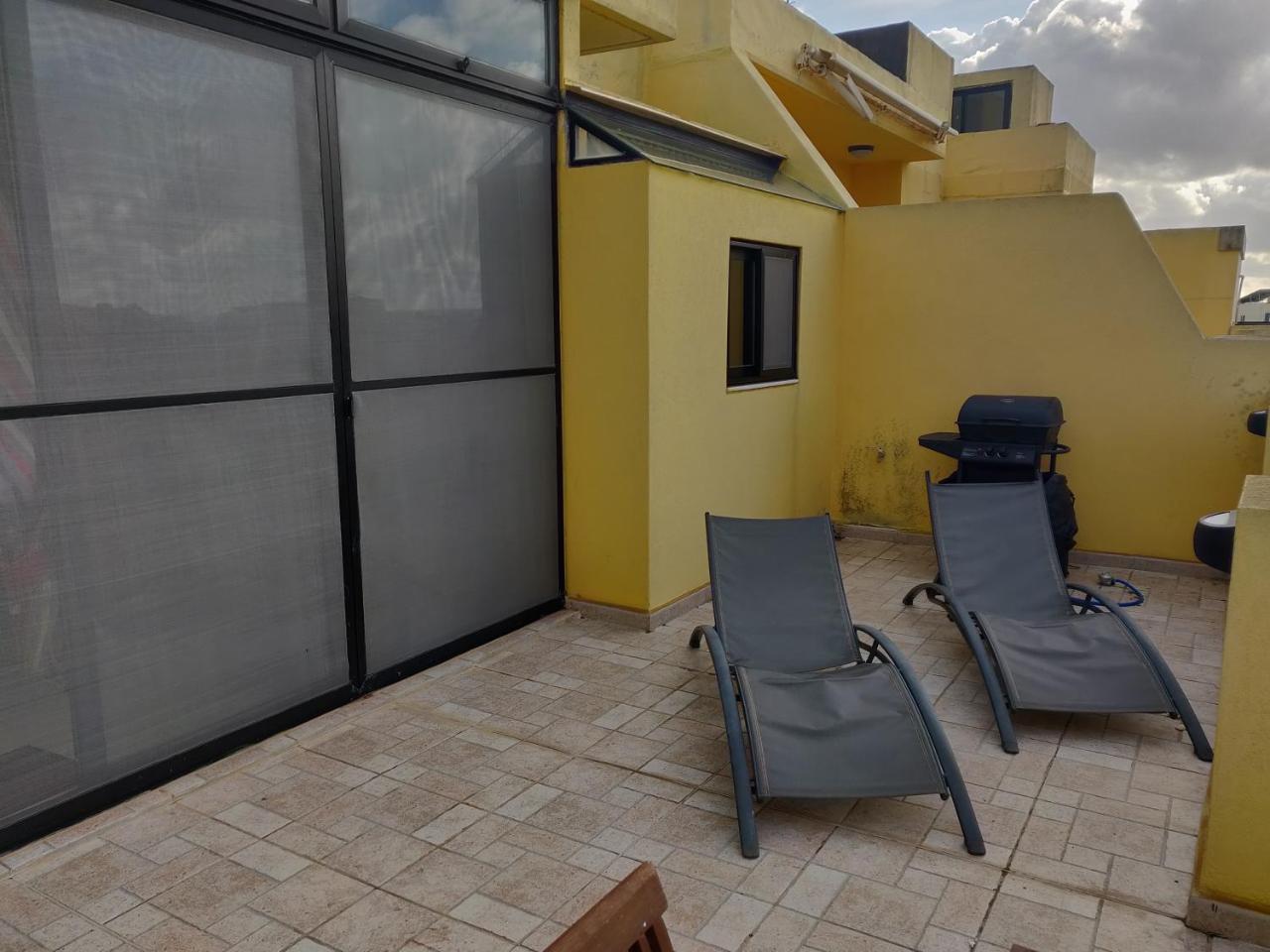 Panoramic Penthouse In Marsascala Which Enjoys Sea And Country Views Apartment Marsaskala Luaran gambar