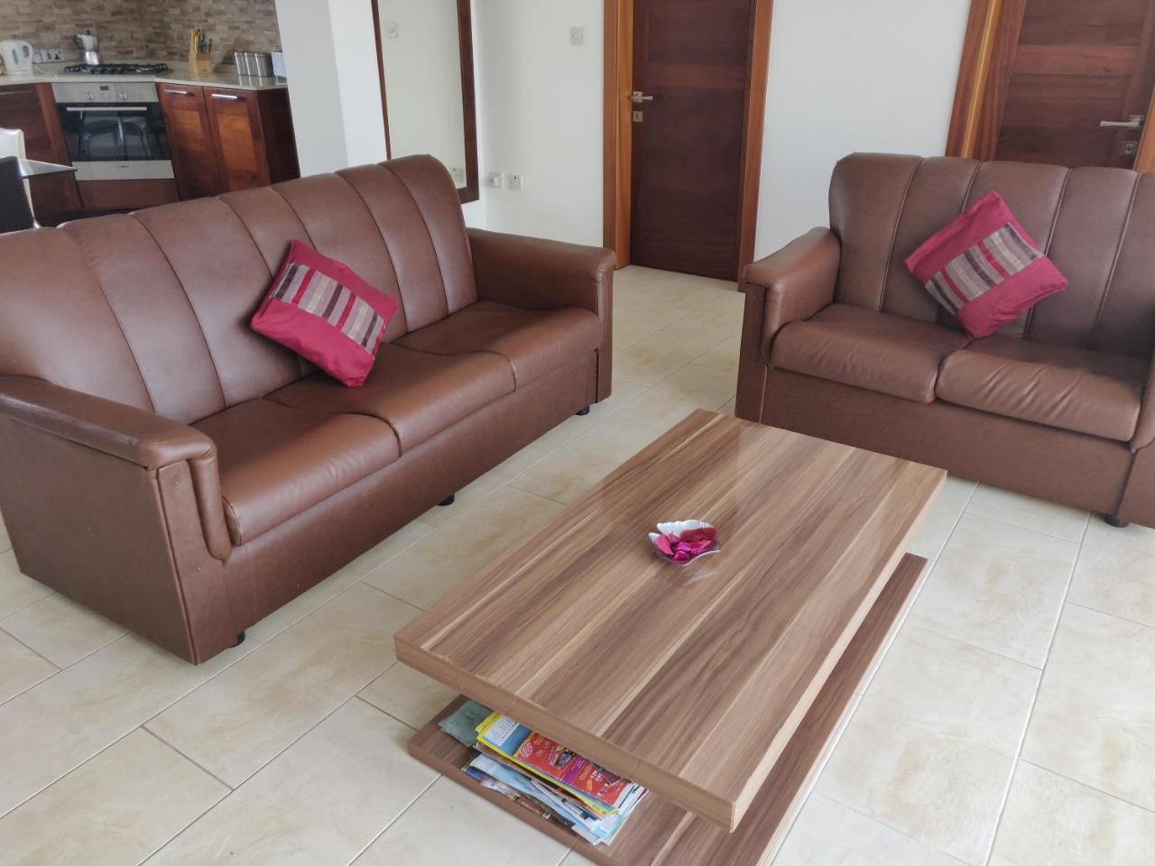 Panoramic Penthouse In Marsascala Which Enjoys Sea And Country Views Apartment Marsaskala Luaran gambar