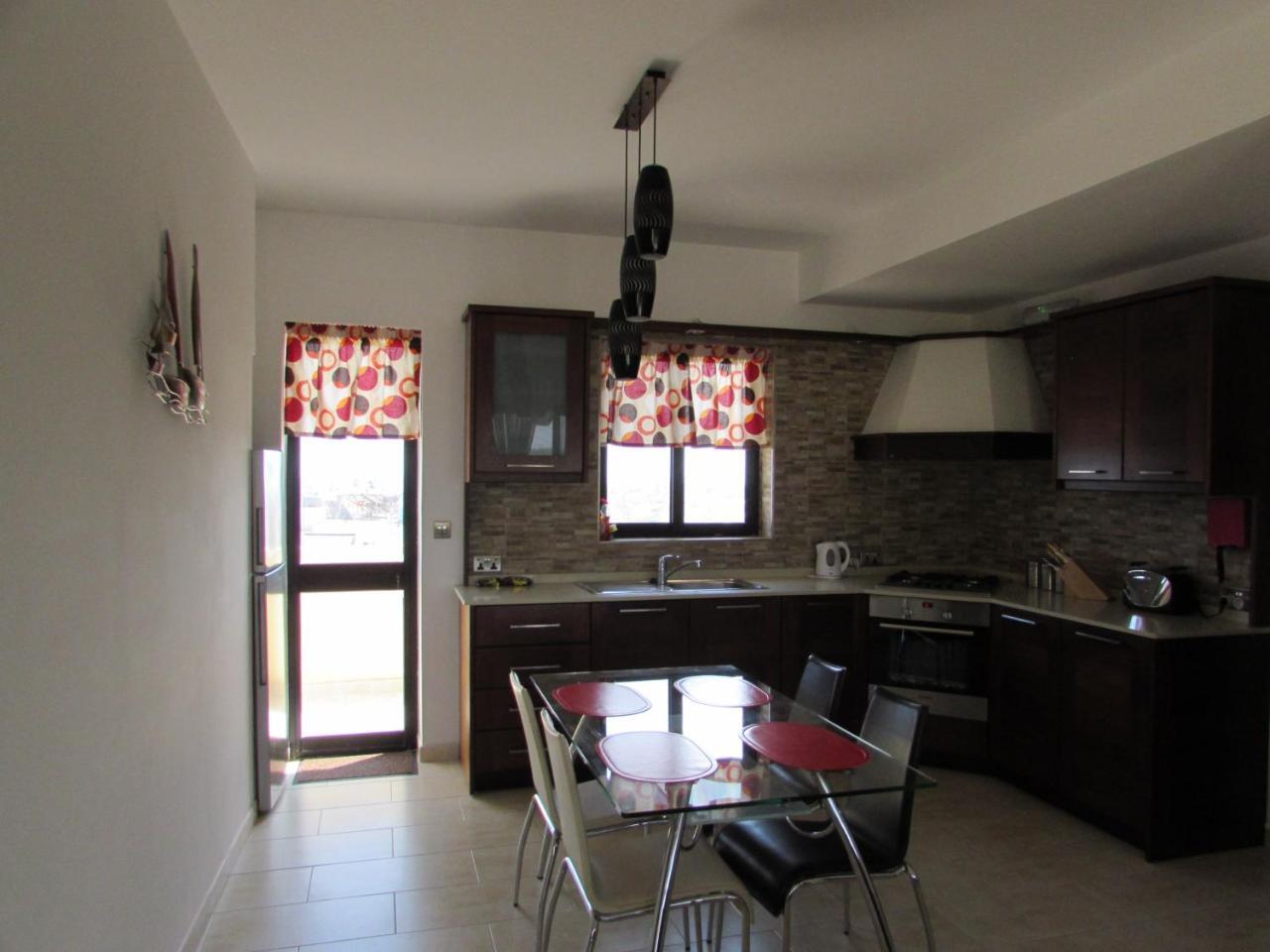 Panoramic Penthouse In Marsascala Which Enjoys Sea And Country Views Apartment Marsaskala Luaran gambar