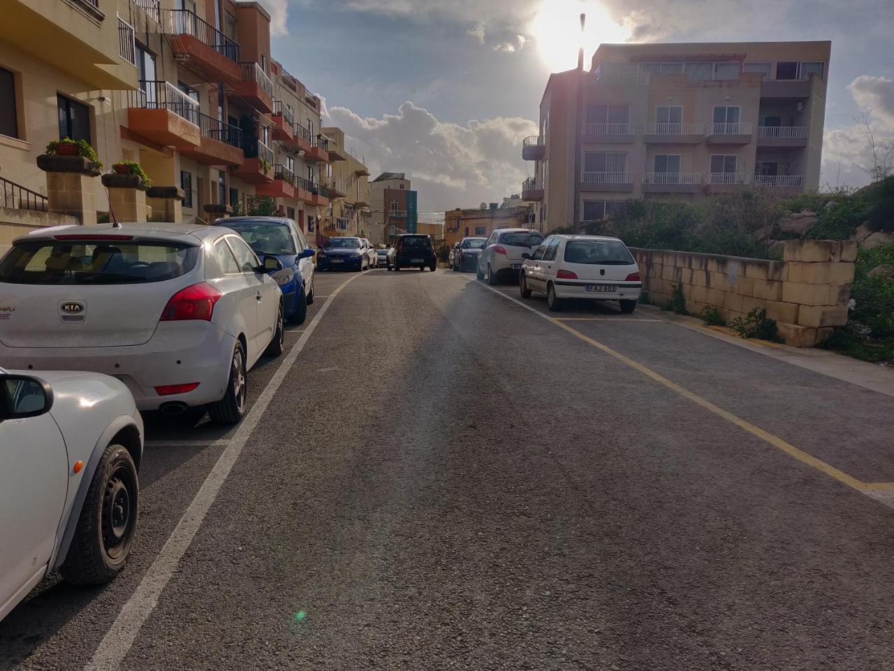 Panoramic Penthouse In Marsascala Which Enjoys Sea And Country Views Apartment Marsaskala Luaran gambar